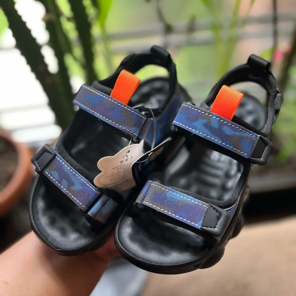 Sandals - Picture 2 of 2